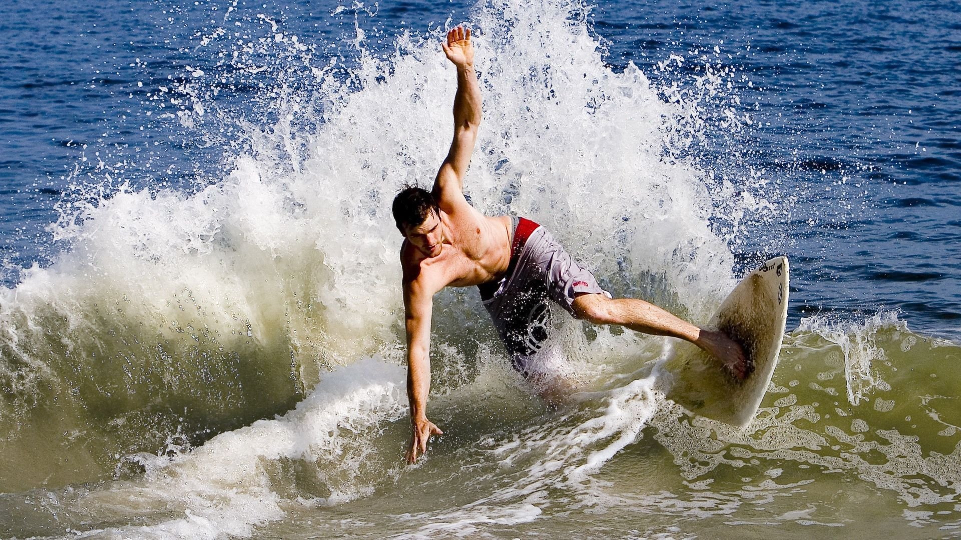 开云首页登录-体操世锦赛中国女团摘金,平衡木惊艳全场,2021世界体操锦标赛中国女队全能决赛