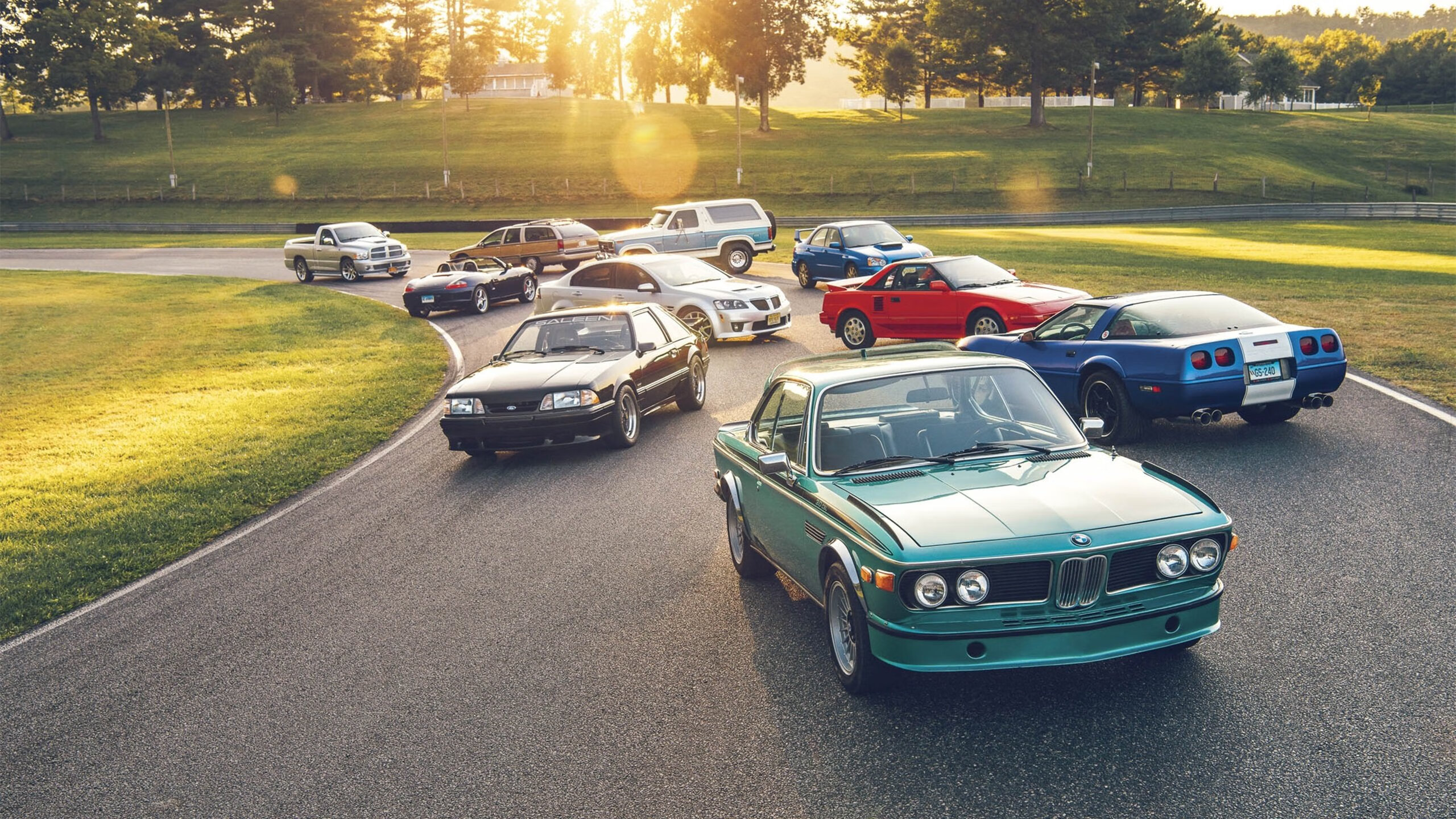 前锋回撤参与组织是否弱化中场防守覆盖，回撤型前锋