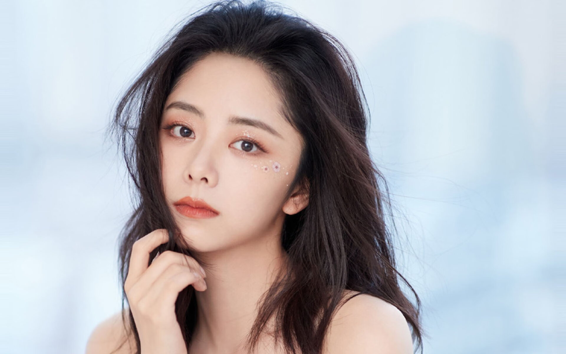 乔·莫伊：以硬朗的身体素质和强大的防守本能，成为全黑队坚实的前锋支柱